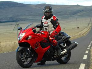 Suzuki GSXR 1300 Hayabusa: Valiente