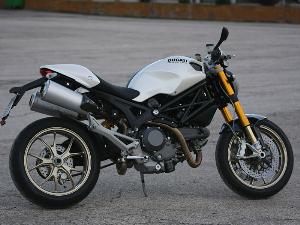 Ducati Monster 1100 S