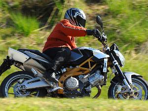 Aprilia Shiver 750: Molto facile e divertente