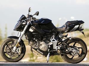 Bimota DB6 Delirio: Exceso