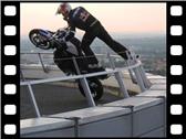 Chris Pfeiffer en la BMW Tower