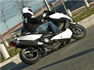 Yamaha T-Max 500 WhiteMax