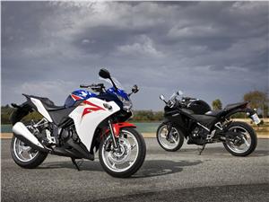 Presentación Honda CBR125 R/ 250 R