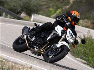 Suzuki GSR750