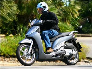 Honda SH300i Scoopy