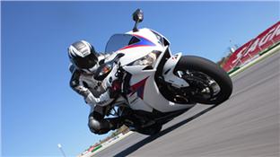 Presentación CBR1000 RR