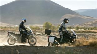 Triumph busca exploradores