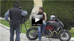 Video: Ducati Diavel con Carlos Checa