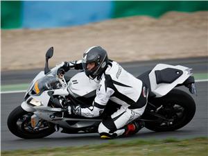 Concurso Pirelli Diablo Rosso II
