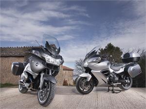 Triumph Trophy SE vs BMW R 1200 RT