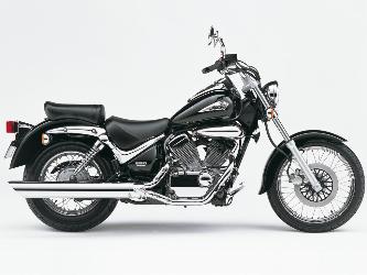Foto principal de la moto SUZUKI Intruder 250 LC en 