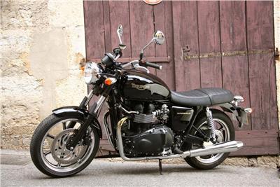 Foto principal de la moto TRIUMPH BONNEVILLE