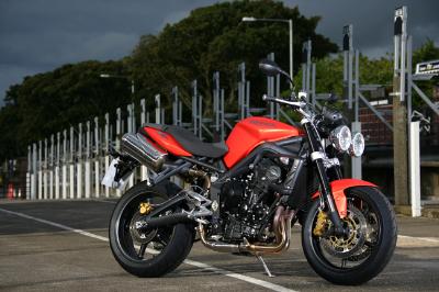 Foto principal de la moto TRIUMPH STREET