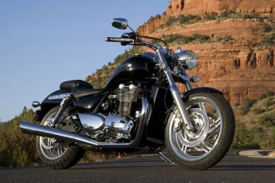 Foto principal de la moto TRIUMPH Thunderbird
